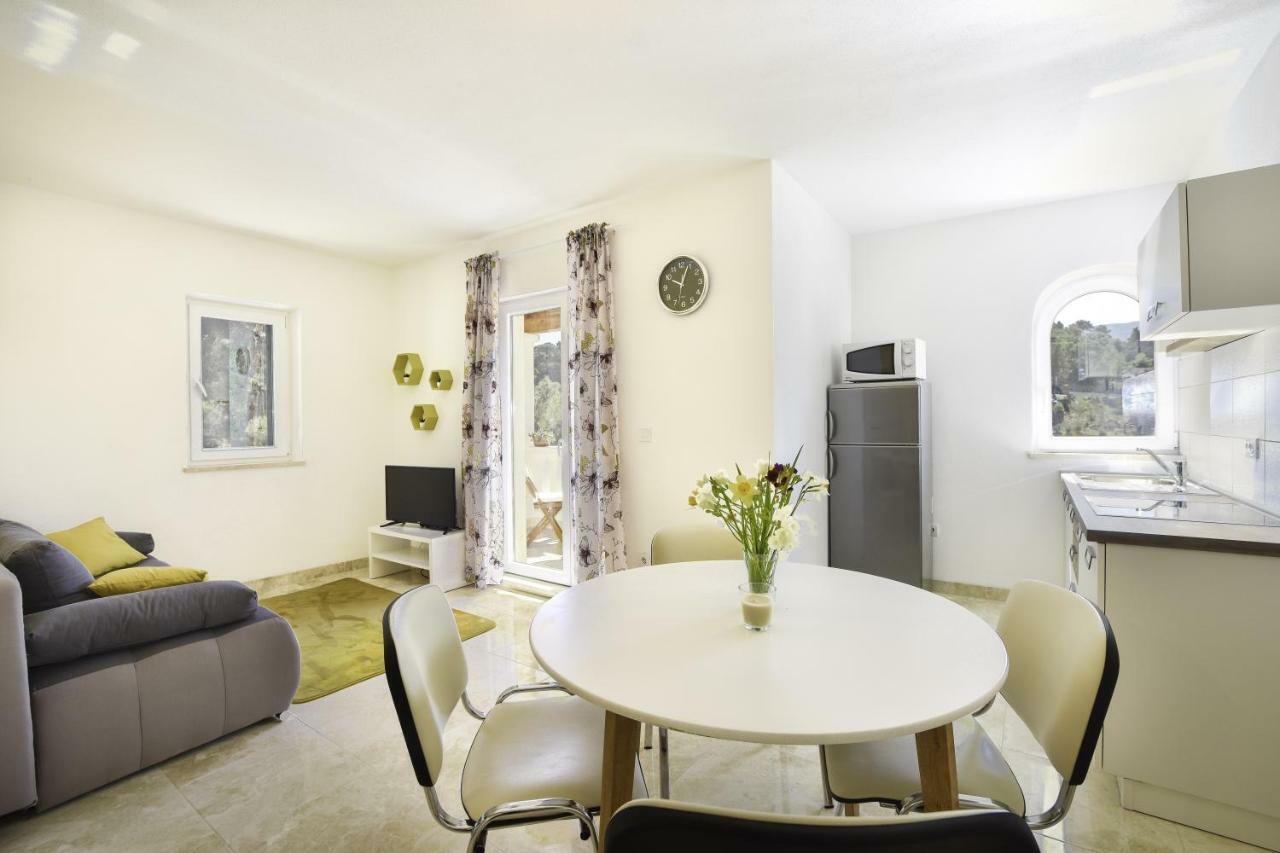 Villa Mar 1 - Luxury apartments Pucisca Extérieur photo