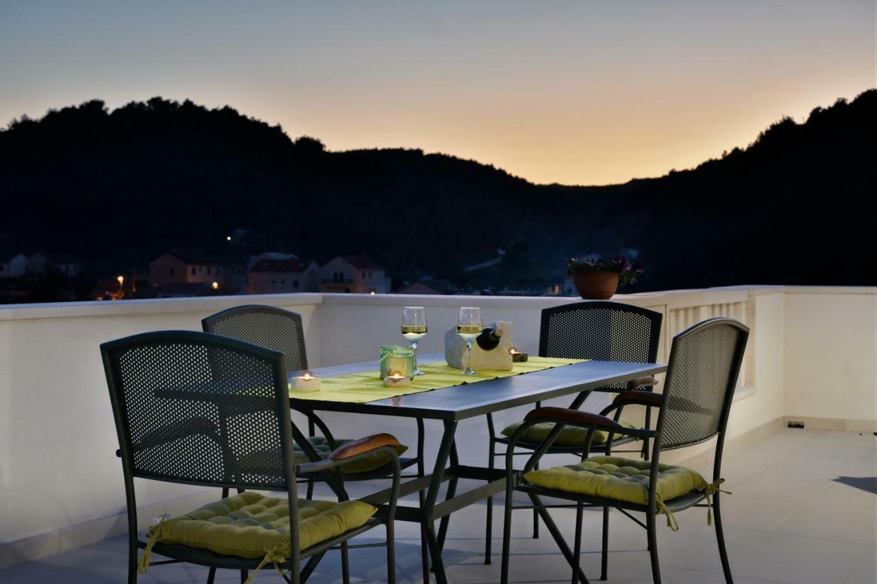 Villa Mar 1 - Luxury apartments Pucisca Extérieur photo
